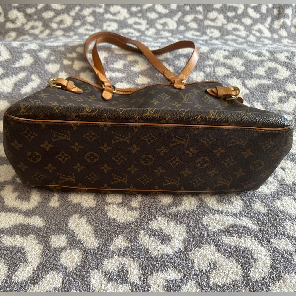 Louis Vuitton Horizontal Batignolles Shoulder Bag- Monogram Canvas - Picture 6 of 11